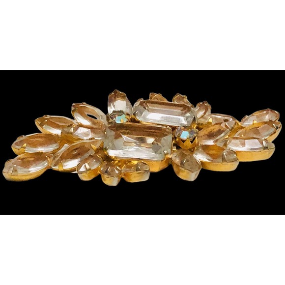 VTG GOLD TONE CLEAR GLASS RHINESTONE NAVETTE OPEN BACK BROOCH QUALITY - Picture 8 of 9
